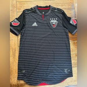 DC United MLS Jersey Size M - Like New